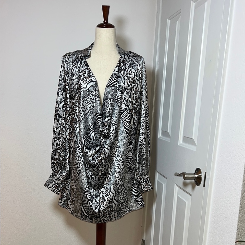 Bebe Monochrome Animal Print Dress‎ - Picture 2 of 7